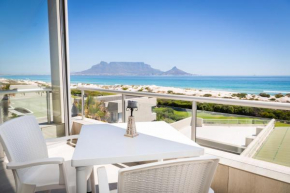 Luxury Private Beachfront 2 bedroom Dolphin Apartment, Blouberg, Cape Town